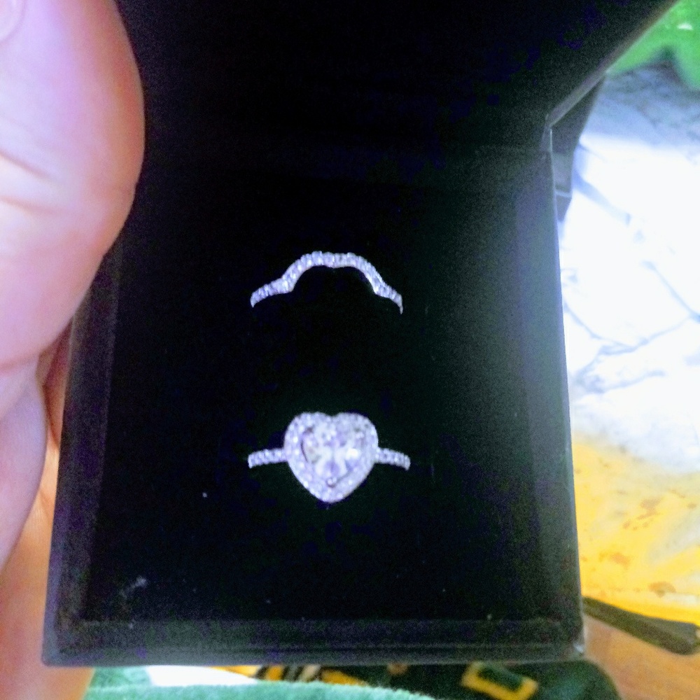 Beautiful heart wedding set